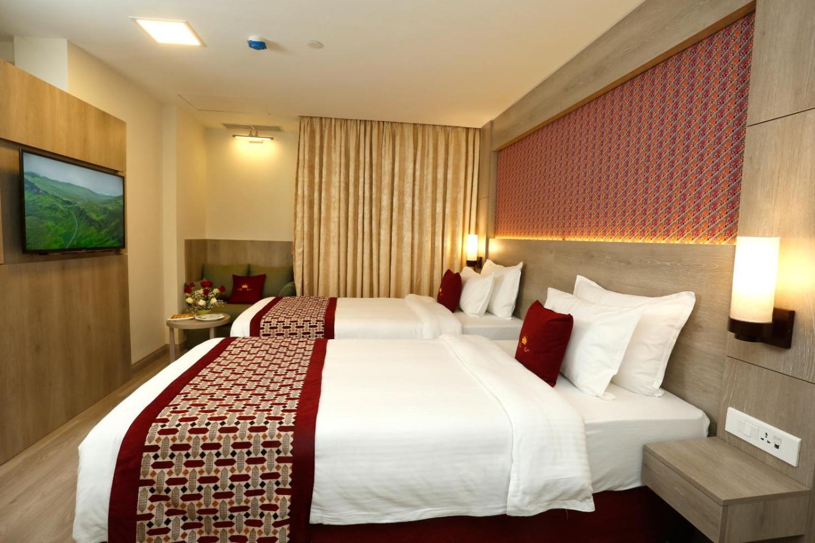 Hotel Crowne Imperial Kathmandu Exterior foto